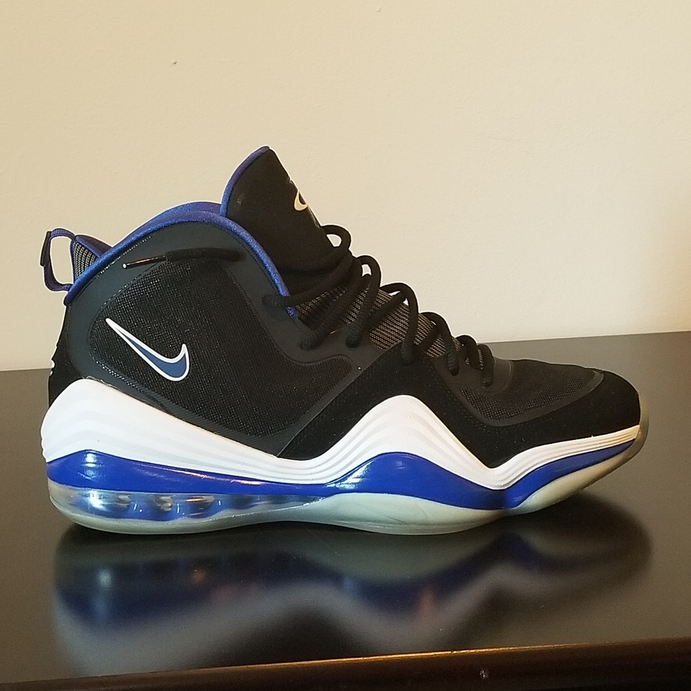 NIKE AIR PENNY V